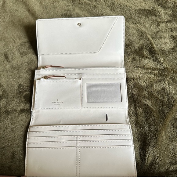 Kate Spade Wallet - Picture 3 of 3